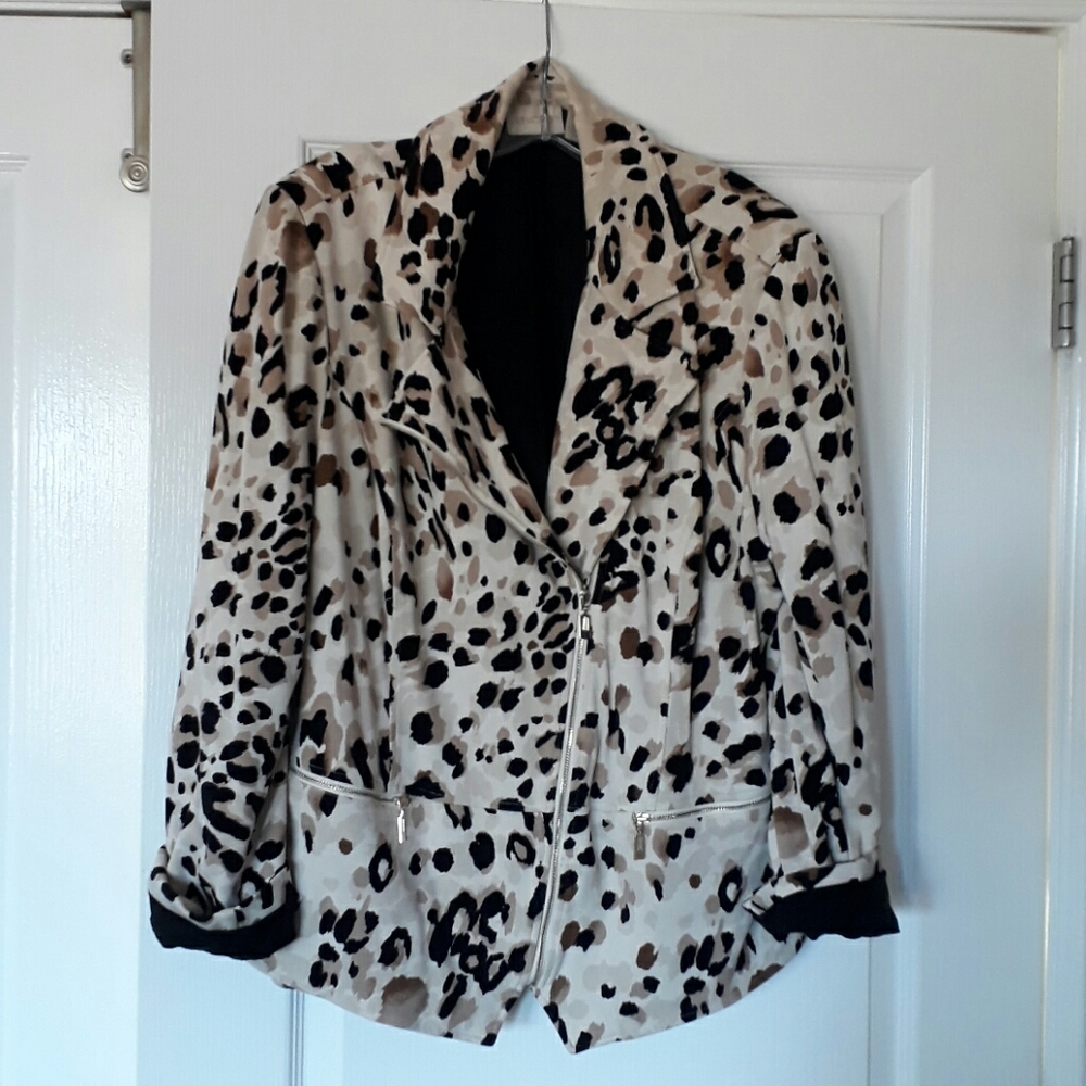 Chico's Size 3 Leopard jacket